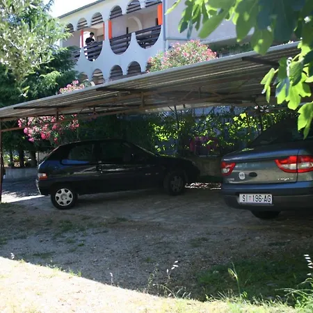 Murter 5102b * Betina (Sibenik-Knin)