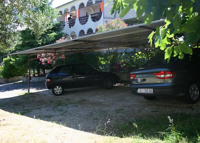 Murter 5102b * Betina (Sibenik-Knin)