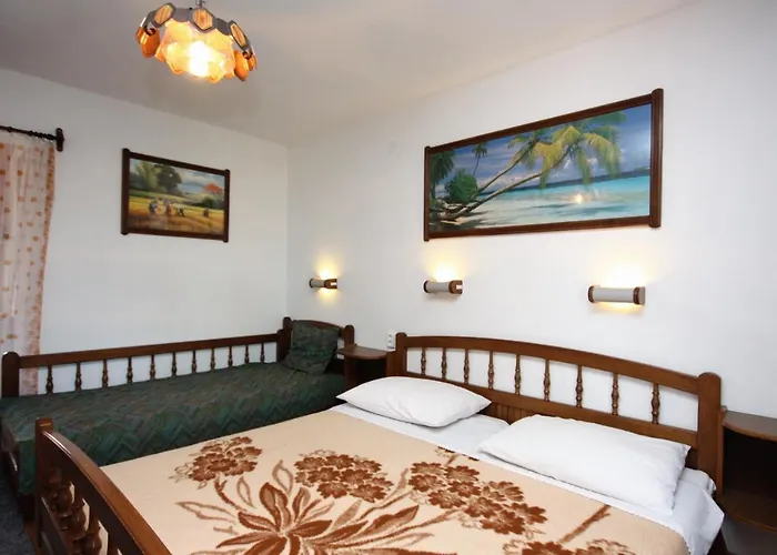 Murter 5102b Apartment Betina (Sibenik-Knin)